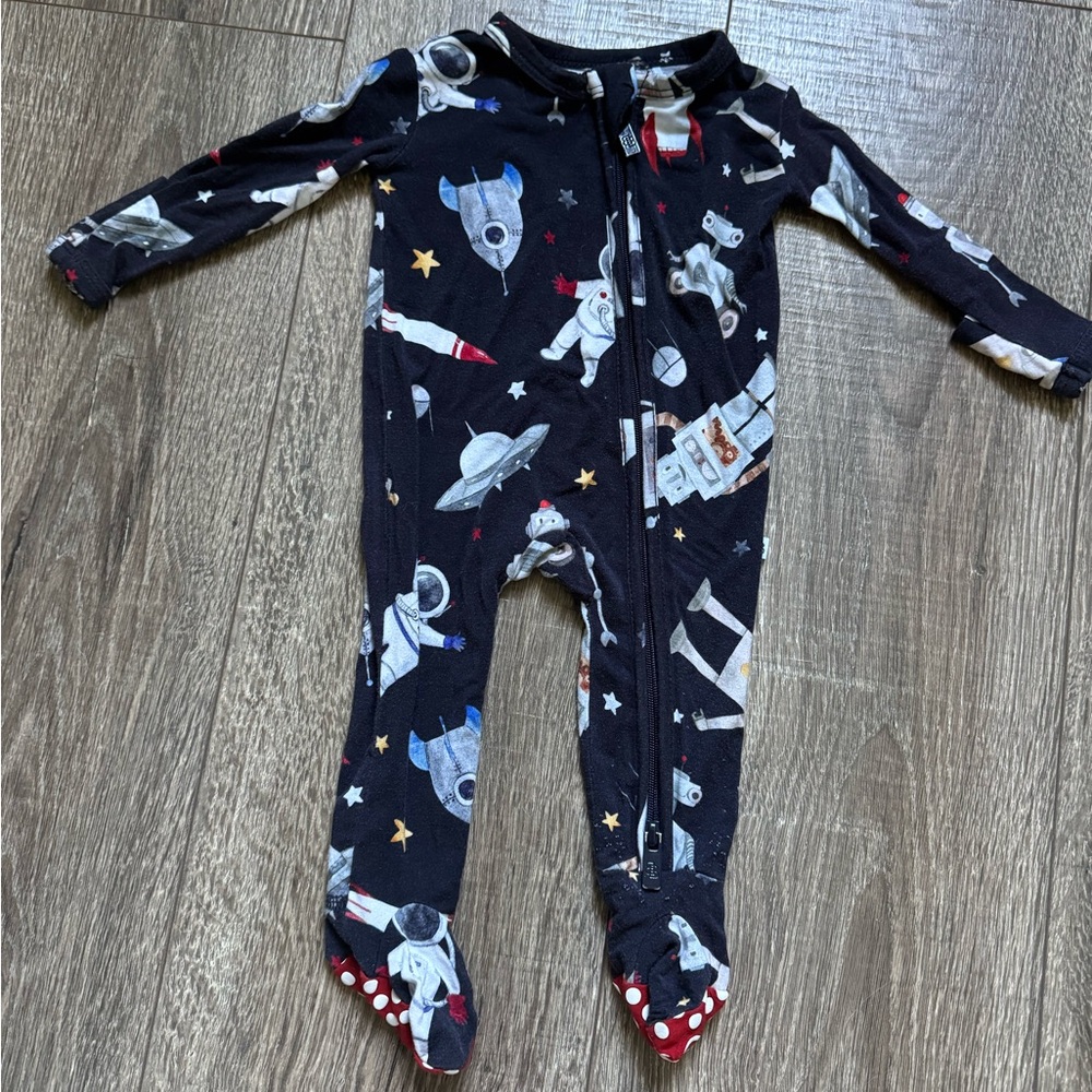 Bums & Roses Space Themed Footie